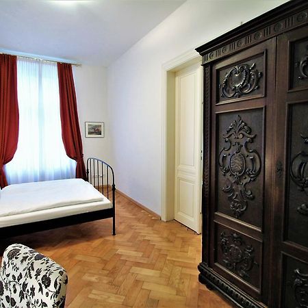 Residence Salvator - By Prague City Apartments Екстериор снимка