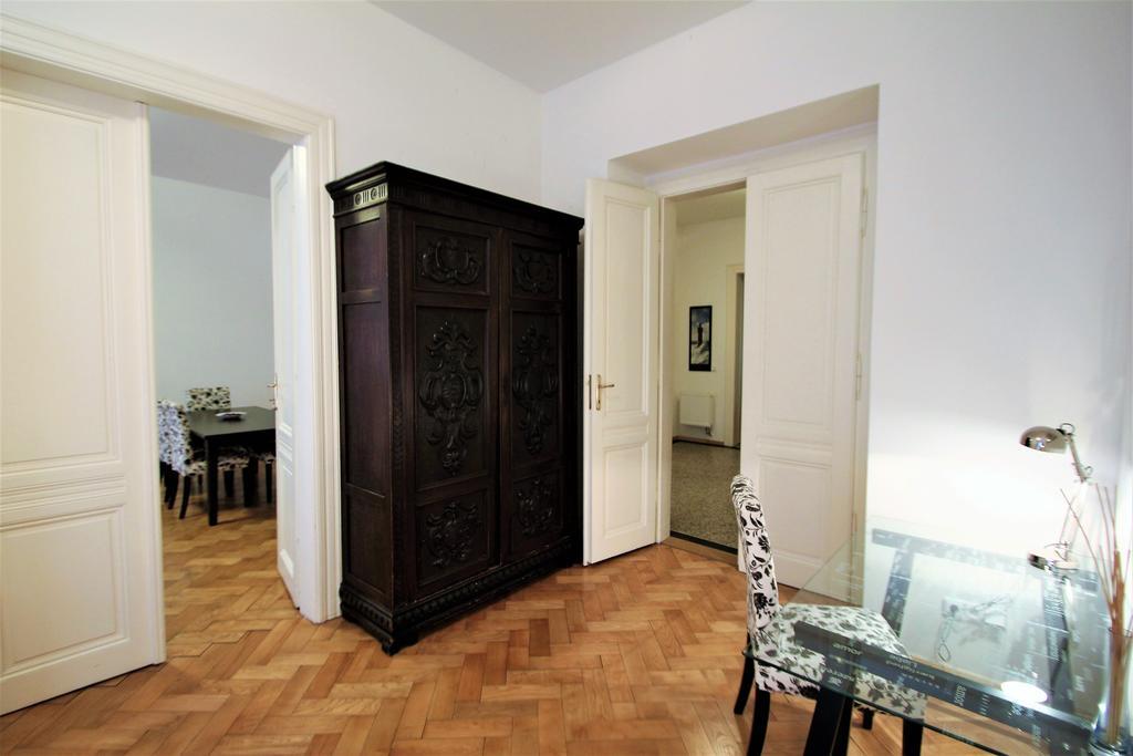 Residence Salvator - By Prague City Apartments Екстериор снимка